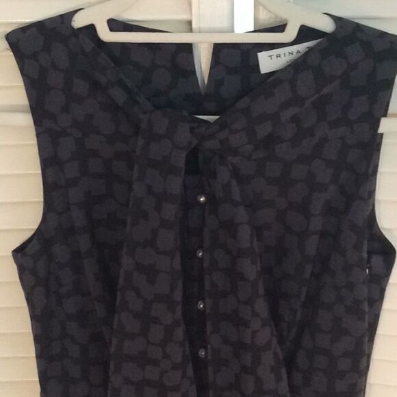 NWOT Trina Turk Tie Slight Flair Dress. Size 2 - Picture 6 of 16